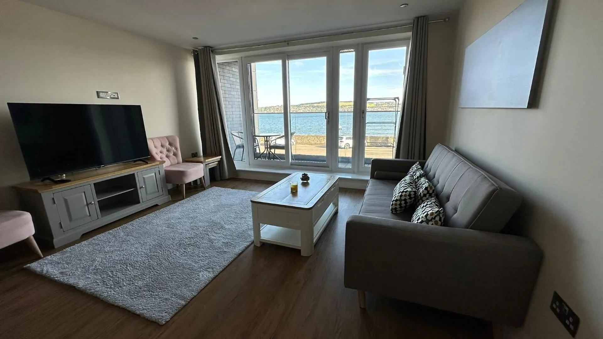 The Waterfront Apartments Dundee